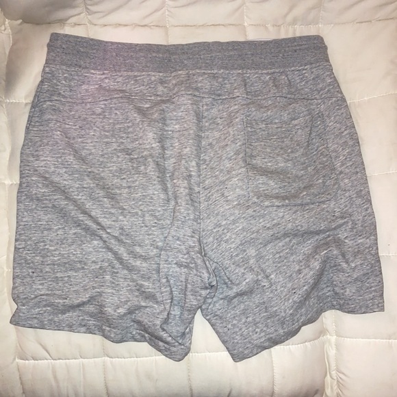 H&M - Grey - Seemed Sweat-shorts - XL - Picture 3 of 8